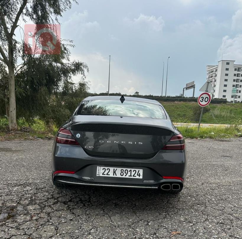 جنسس G70